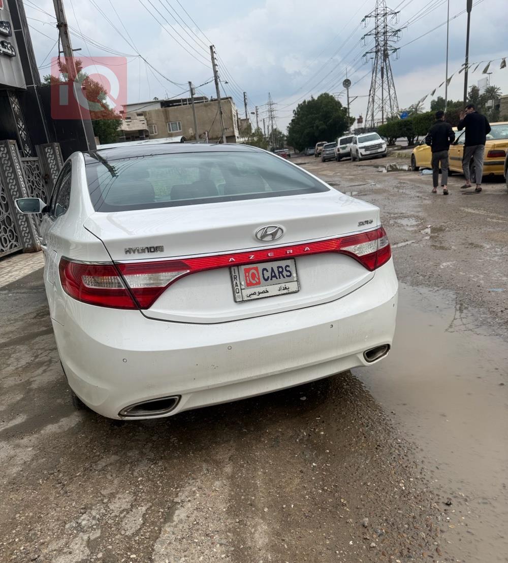 هیۆندای ازێرا